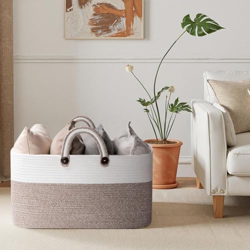 OIAHOMY 75L Woven Blanket Basket - Gradient Brown With White
