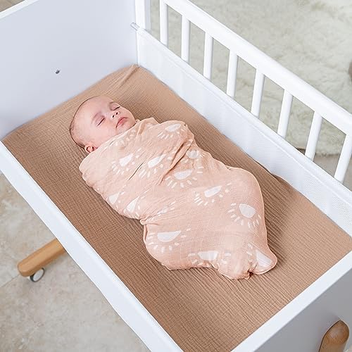 Comfy Cubs Muslin Swaddle Blankets - Pack of 2 1